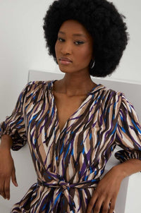Robe longueur genou ceinturée - AMARILLA