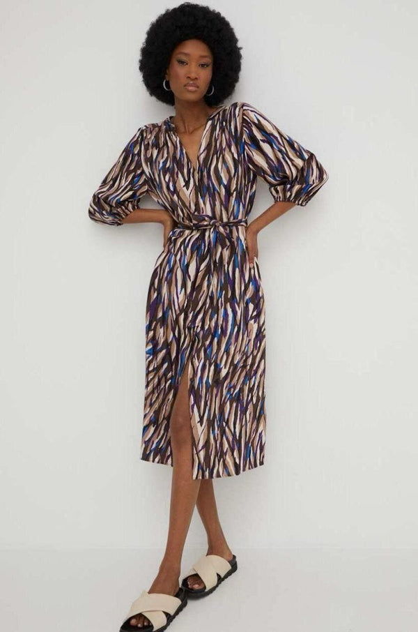 Robe longueur genou ceinturée - AMARILLA